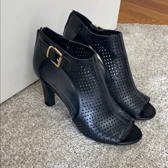 Black High Heel Ankle Booties with Peep-Toe size women’s 10 US - Picture 3 of 5